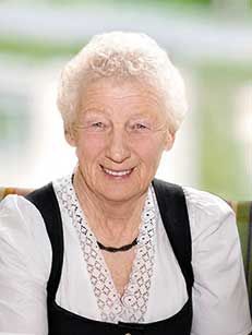 Stögner Karolina